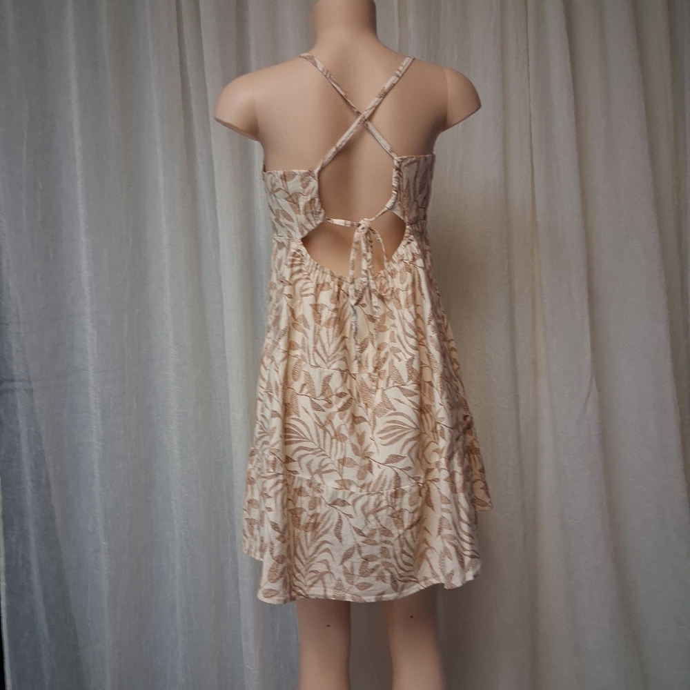 Shore Women Size L Chic Strapless Cream and Brown Leaf Print Dress - Picture 8 of 16